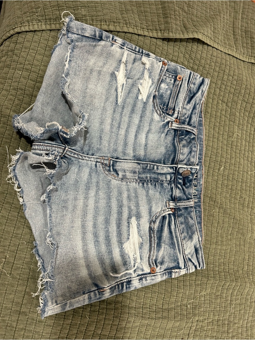 American Eagle Outfitters Light Wash Distressed Denim Cutoff Shorts